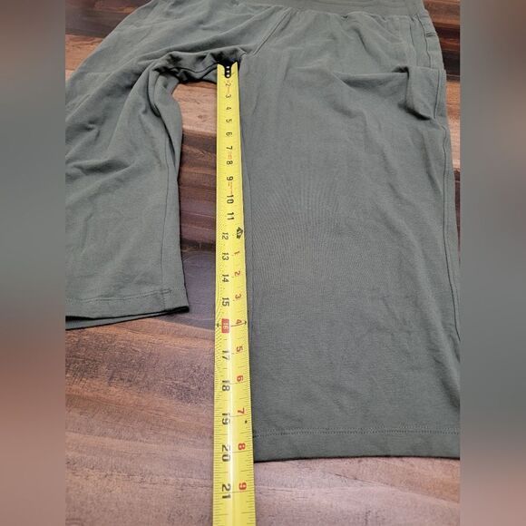 Set of 3 Sportswear Tek Gear Capri Comfy Pants & 2 SO Tank Tops Size L - NWOT - Picture 4 of 12